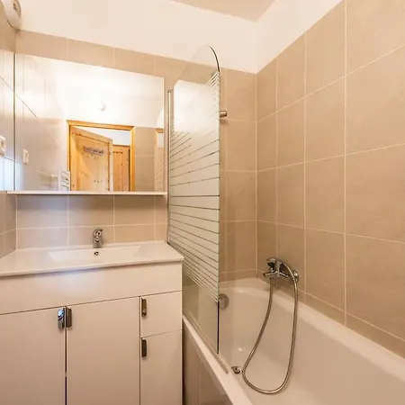 L'eden Aux Pieds Appartement *